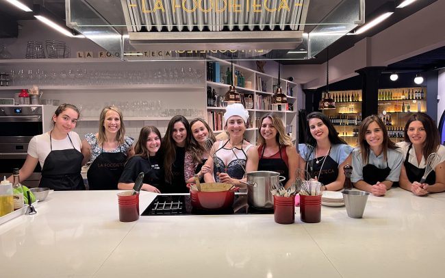 Despedida de soltera original en Barcelona con experiencia gastronómica