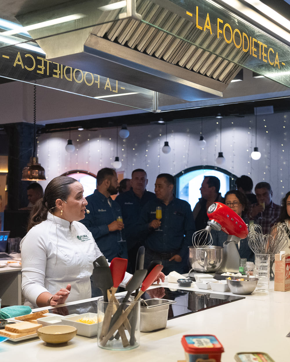 Presentación de producto en espacio gastronómico de Barcelona